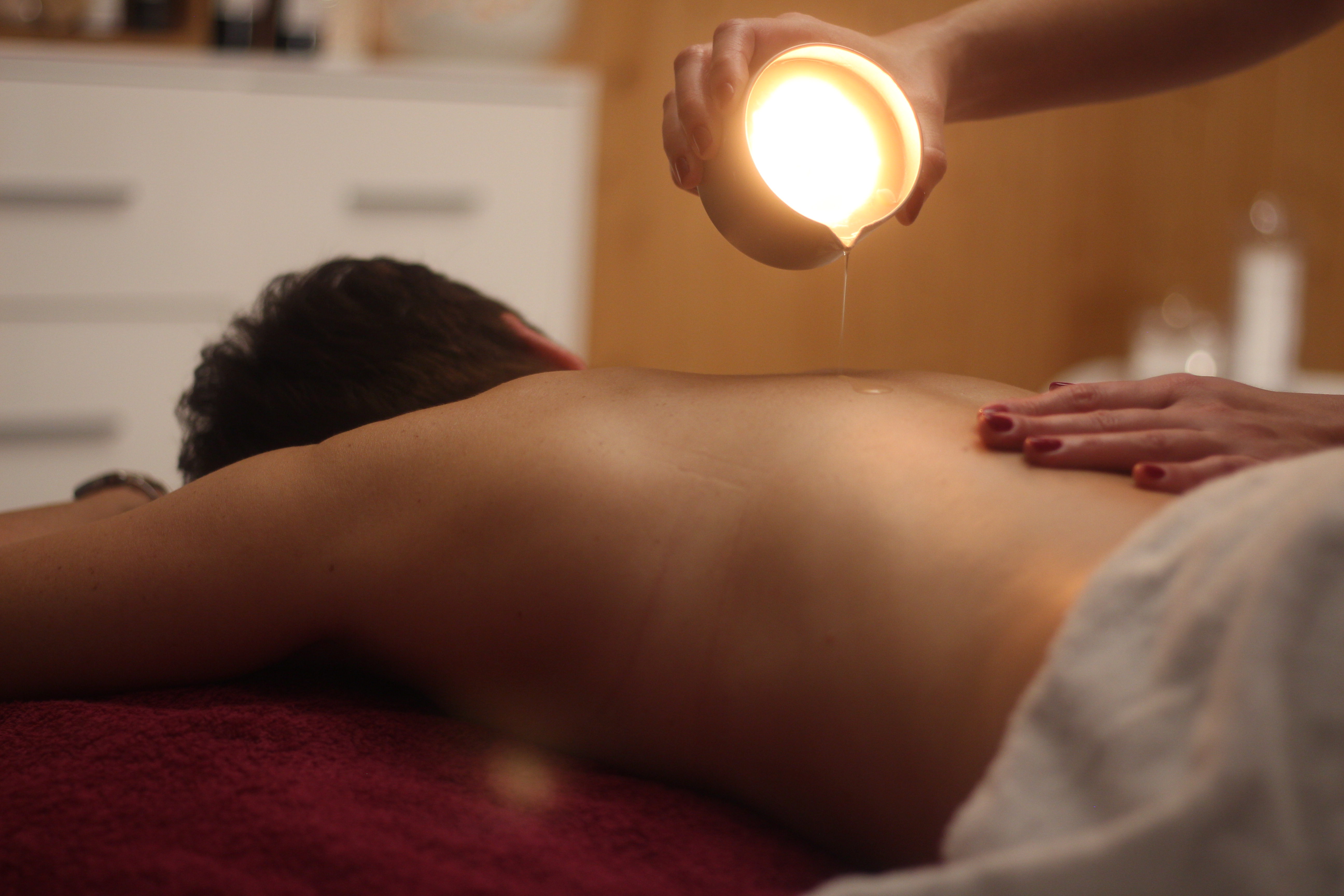 Massage à la bougie